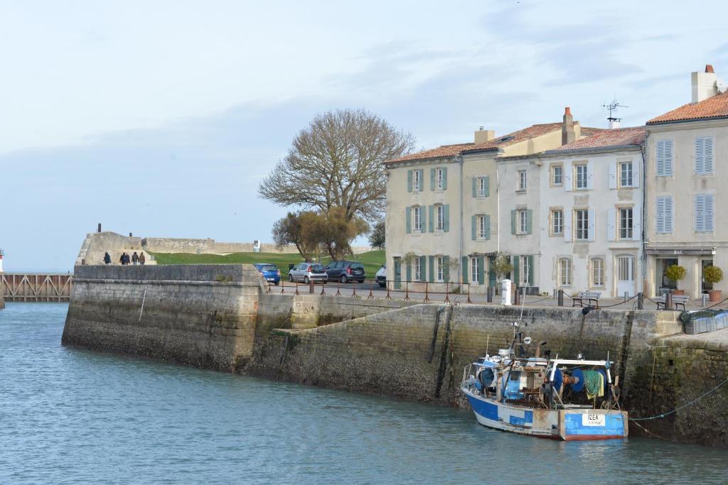 Le Corps De Garde Bed and Breakfast Saint-Martin-de-Ré Buitenkant foto